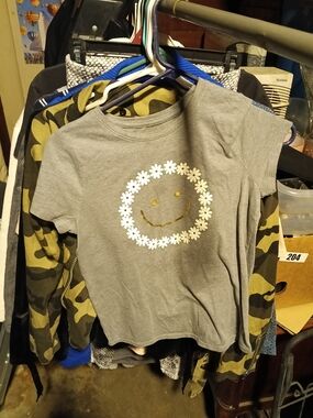 Cat & Jack Gray Daisy Smile Short Sleeve Tee
